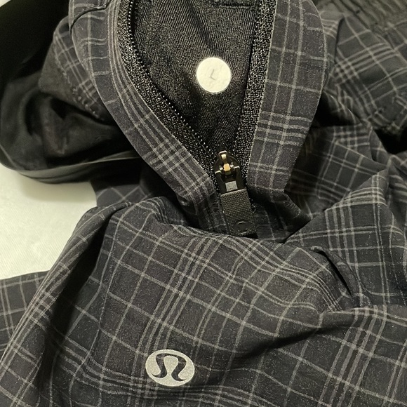 EUC Lululemon Pace Breaker Shorts - Picture 6 of 8